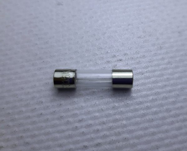 Предохранитель стеклянный трубчатый F2AL250V  5x20мм (1)