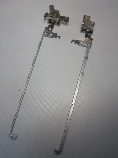 Петли с креплением матрицы для ноутбука Dell 5555 5558 AM1AP000300  AM1AP000400 (1)