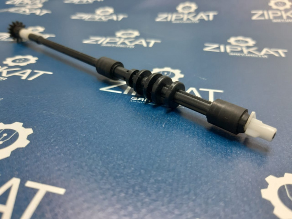 Ролик захвата на оси для HP1102  дл 20 см (1)