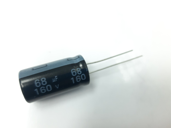 Конденсатор YAGEO 68мкФ 160V 105°  2,51,см (1)