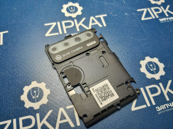 Деталь корпуса с платой и защитным стеклом для камеры смартфона Tecno Pouvoir 4 (3)