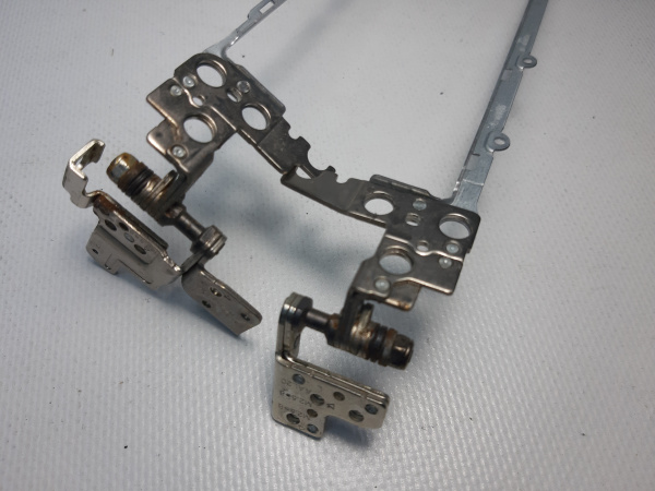 Петли с креплением матрицы для ноутбука Dell 5555 5558 AM1AP000300  AM1AP000400 (3)