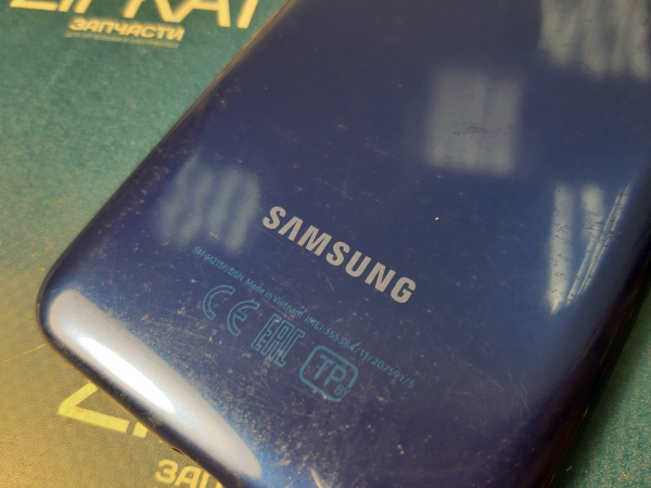 Оригинальная синяя задняя крышка для Samsung Galaxy M21 SM-M215F (2)