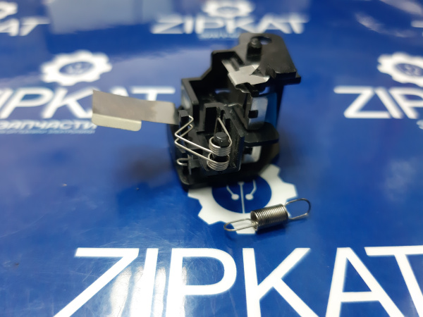 Деталь термоблока МФУ с пружиной HP M477 (3)