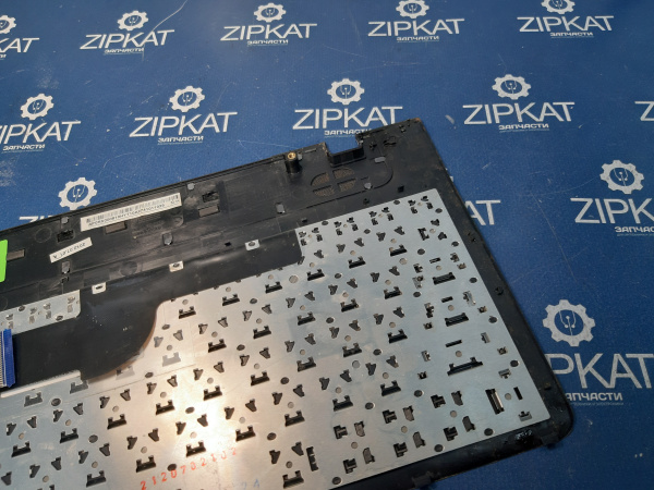 Оригинальная клавиатура в рамке для ноутбука Samsung NP355USX-901RU (5)