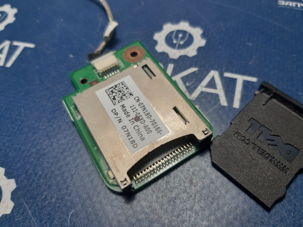Плата с картридером на шлейфе Dell Inspiron N5010  CN-07N18D (2)