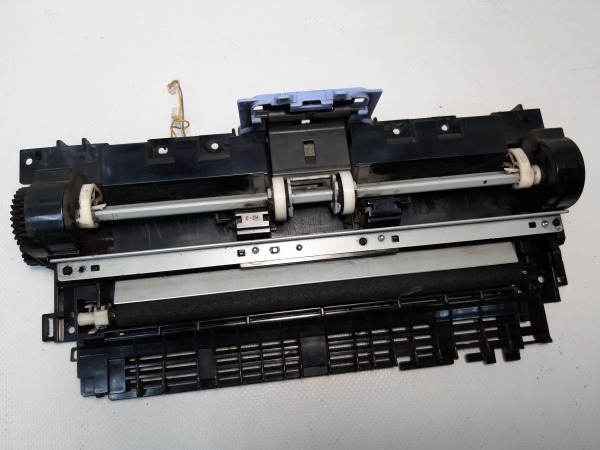 Узел подачи бумаги с тормозной площадкой (без ролика) HP P1102  RC2-1068 (1)