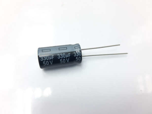 Конденсатор YAGEO 330мкФ 50V 105°  21см