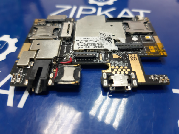Материнскя плата смартфона с разъемом гарнитуры  зарядки INOI 7 2020 (1)