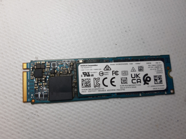 SSD M.2 Внутренний накопитель 256GB KIOXIA KXG0ZNV258G (6)