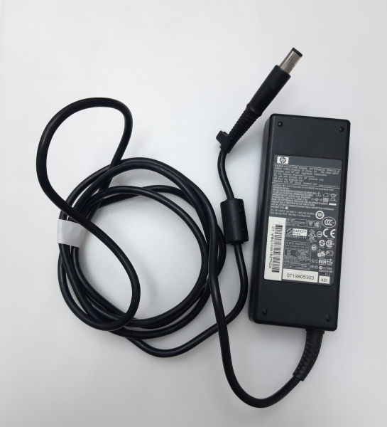 Блок питания для ноутбука без кабеля HP 19V 4.74A  608428-001 (1)