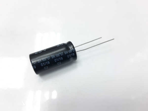 Конденсатор YAGEO 1500мкФ 25V 105°  251,3см (2)