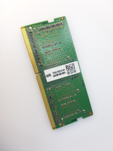 Оперативная память 4GB 1RX16 MTA4ATF51264HZ-2G3B1 (2)