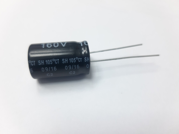 Конденсатор YAGEO 33 мкФ 160V 105°  21,2см (2)
