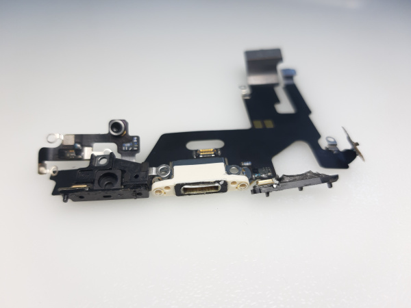 Шлейф  плата с разъемом зарядки Apple iPhone 11 (1)