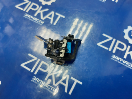 Деталь термоблока МФУ с пружиной HP M477 (2)