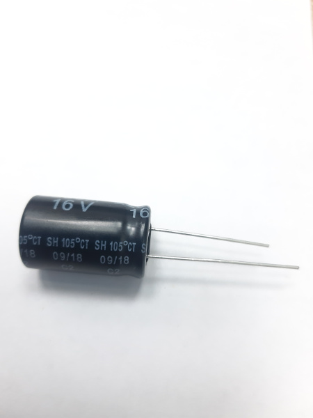 Конденсатор YAGEO 2200 мкФ 16V 105°  21,2см (2)