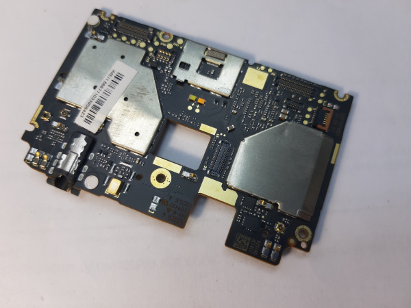 Оригинальная материнскя плата Xiaomi Redmi 5 Plus  mee7 (3)