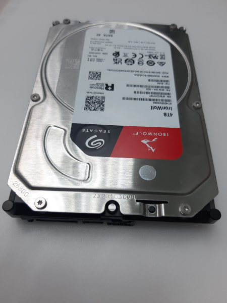 Жесткий диск Seagate 4TB ST4000VN006  SKR006 5400 обмин  3CW104-500 SC60 (2)