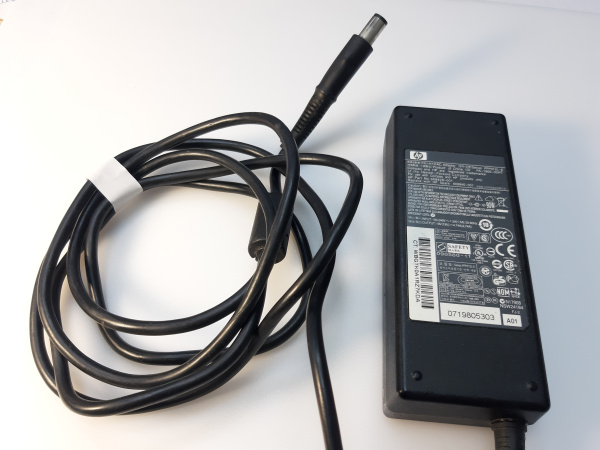 Блок питания для ноутбука без кабеля HP 19V 4.74A  608428-001 (3)