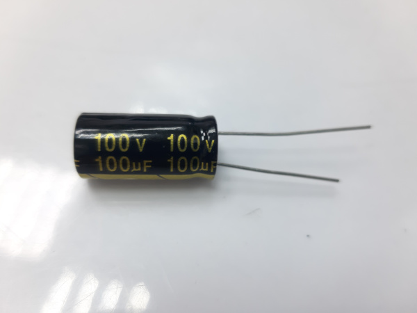 Конденсатор радиальный миниатюрный SUNTAN TS14 100V  100МКФ -40℃ +105℃ (2)